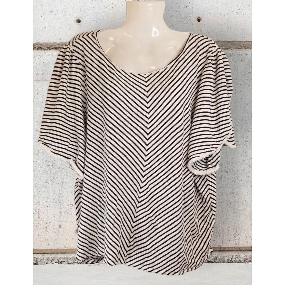 Chico's Women's Top Black & White Diagonal Stripe Chico's 4 or Size  XXL
